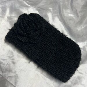 Cozy Black Knit Hairband with Textured Pattern